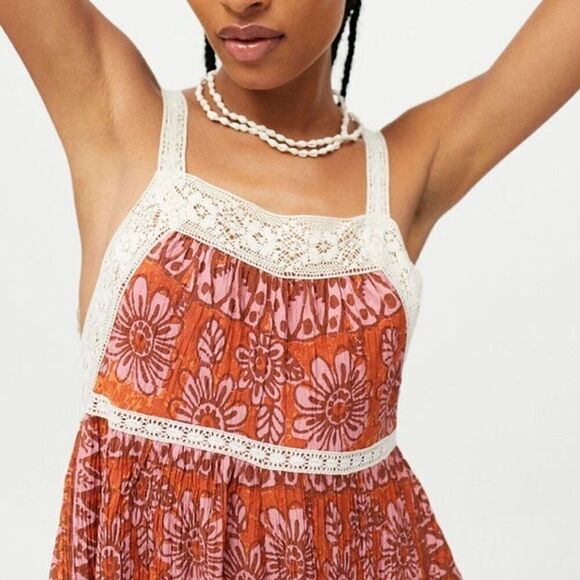 Urban Outfitters “Brunching” Lace Trim Brown Romper Women's Size Large - Picture 3 of 12